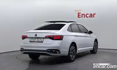 Volkswagen Jetta 2023 1.5 Автомат в Москве № 199004, миниатюра 2