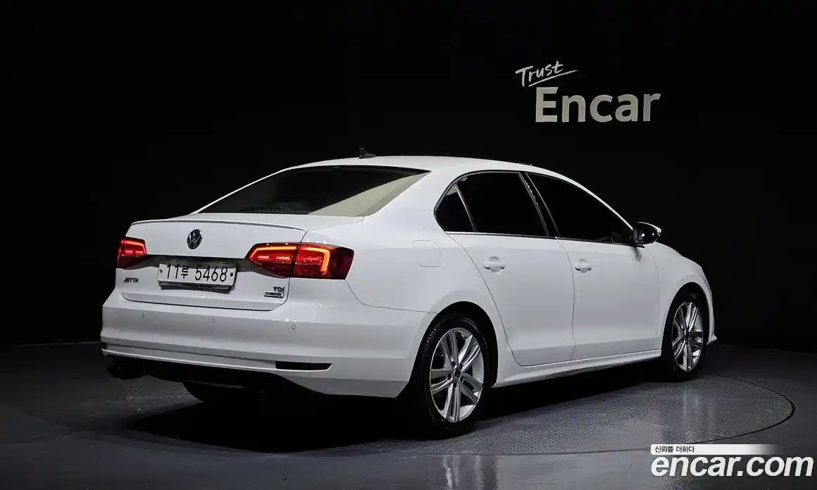 Volkswagen Jetta 2015 2.0 Автомат в Москве № 199239, фото 12