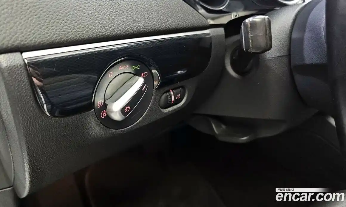 Volkswagen Jetta 2015 2.0 Автомат в Москве № 199239, фото 8