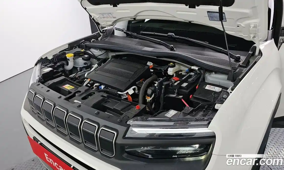 Jeep Avenger 2024 0.1 Автомат в Москве № 199384, фото 8