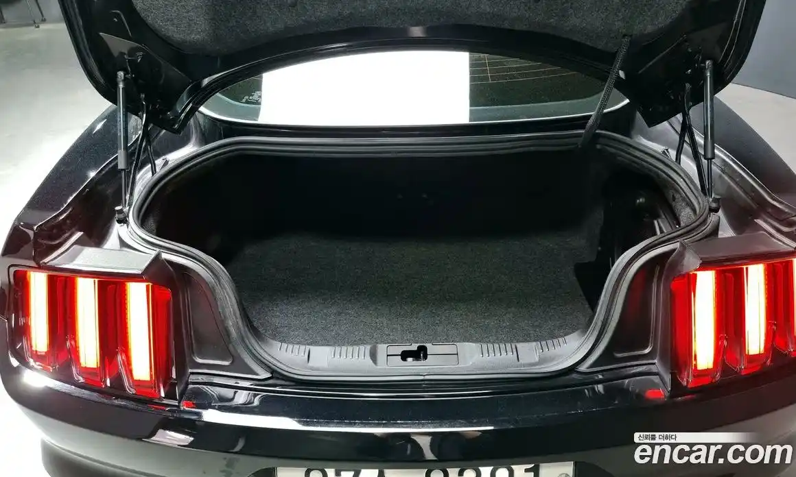 Ford Mustang 2016 2.3 Автомат в Москве № 199899, фото 11