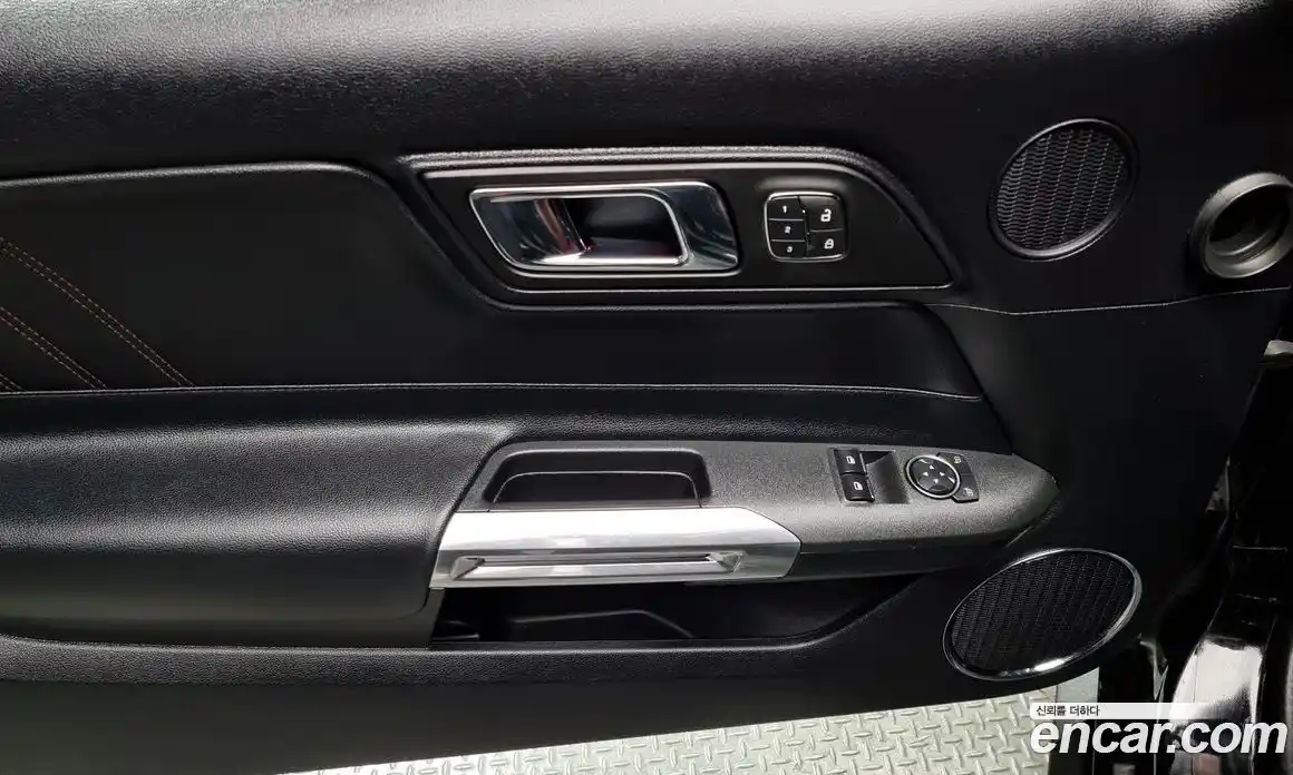 Ford Mustang 2016 2.3 Автомат в Москве № 199899, фото 15