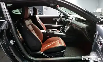 Ford Mustang 2016 2.3 Автомат в Москве № 199899, миниатюра 6