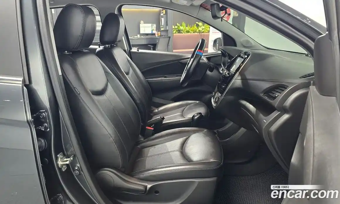 Chevrolet Spark 2017 1.0 Автомат в Москве № 201381, фото 19