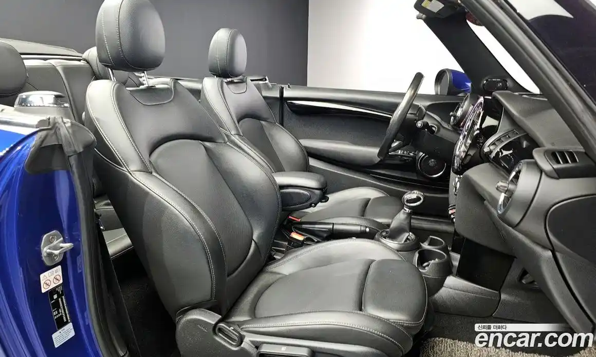 Mini Cooper Convertible 2019 1.5 Автомат в Москве № 206388, фото 10
