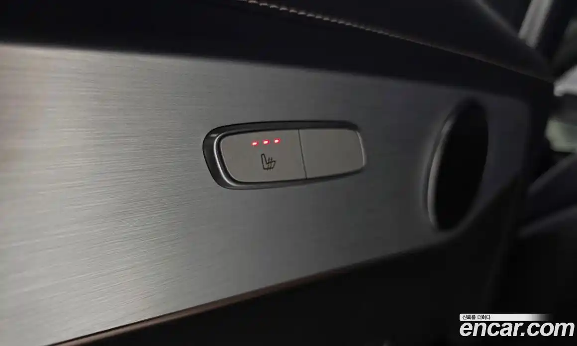 Mercedes-Benz EQC 2020 0.2 Автомат в Москве № 209236, фото 18