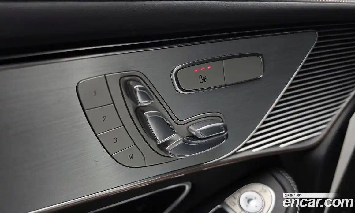 Mercedes-Benz EQC 2020 0.2 Автомат в Москве № 209236, фото 10