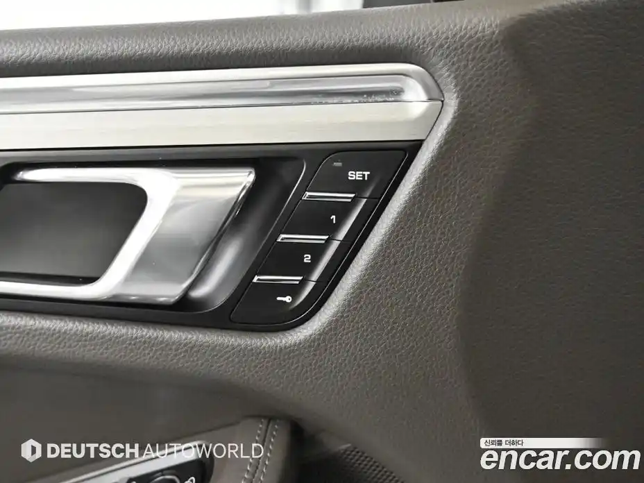 Porsche Macan 2015 3.6 Автомат в Москве № 210322, фото 16