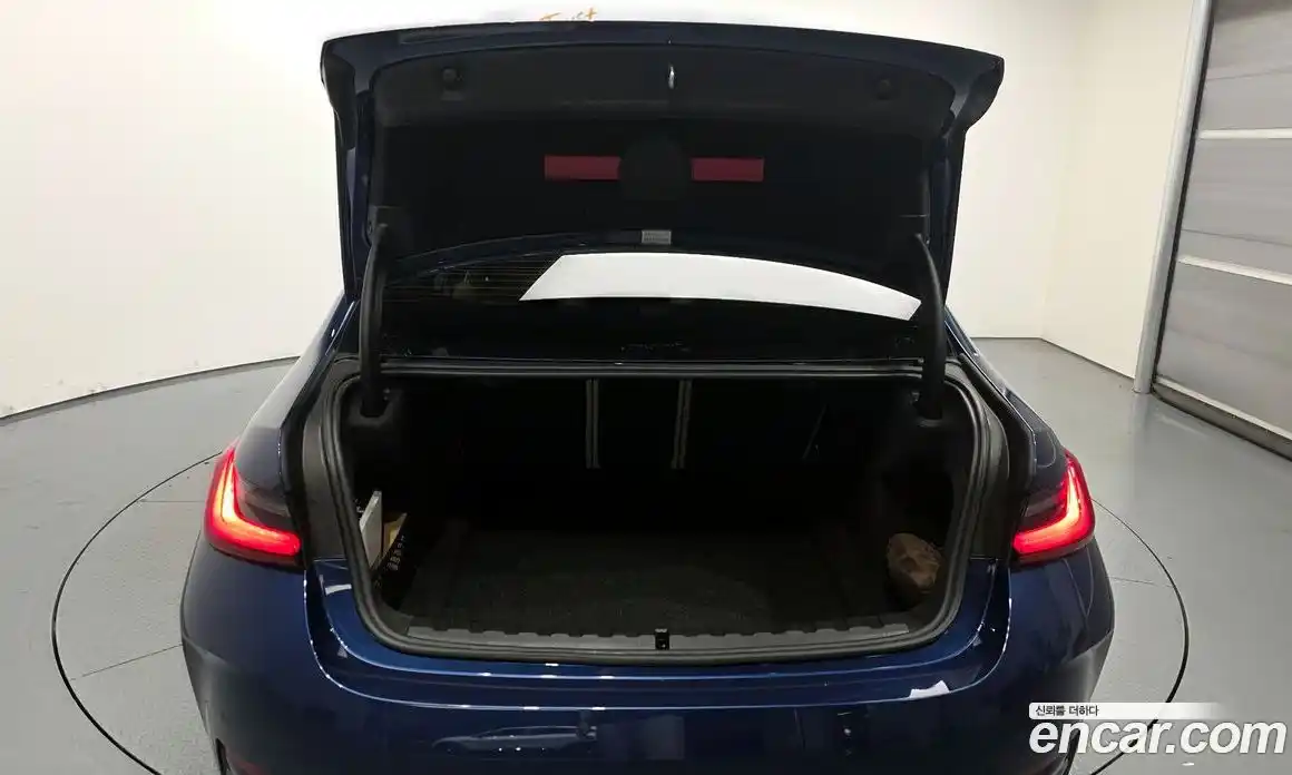 BMW 3-Series 2023 2.0 Автомат в Москве № 210410, фото 20