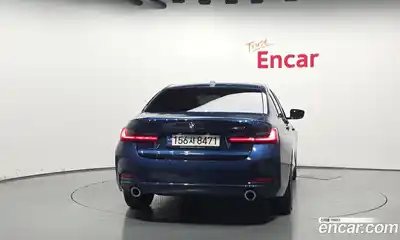 BMW 3-Series 2023 2.0 Автомат в Москве № 210410, миниатюра 4