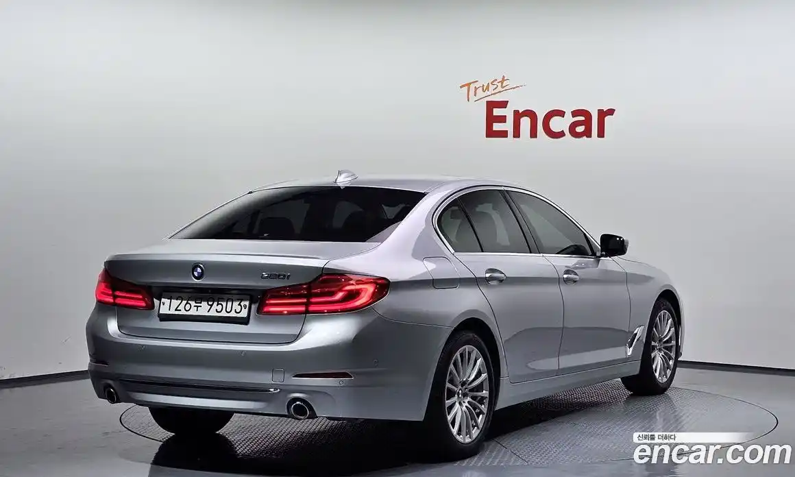 BMW 5-Series 2020 2.0 Автомат в Москве № 210941, фото 15