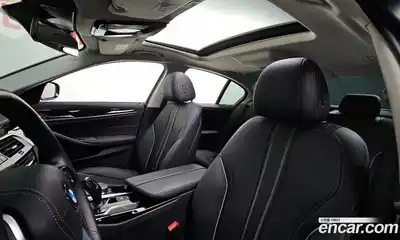 BMW 5-Series 2020 2.0 Автомат в Москве № 210941, миниатюра 3