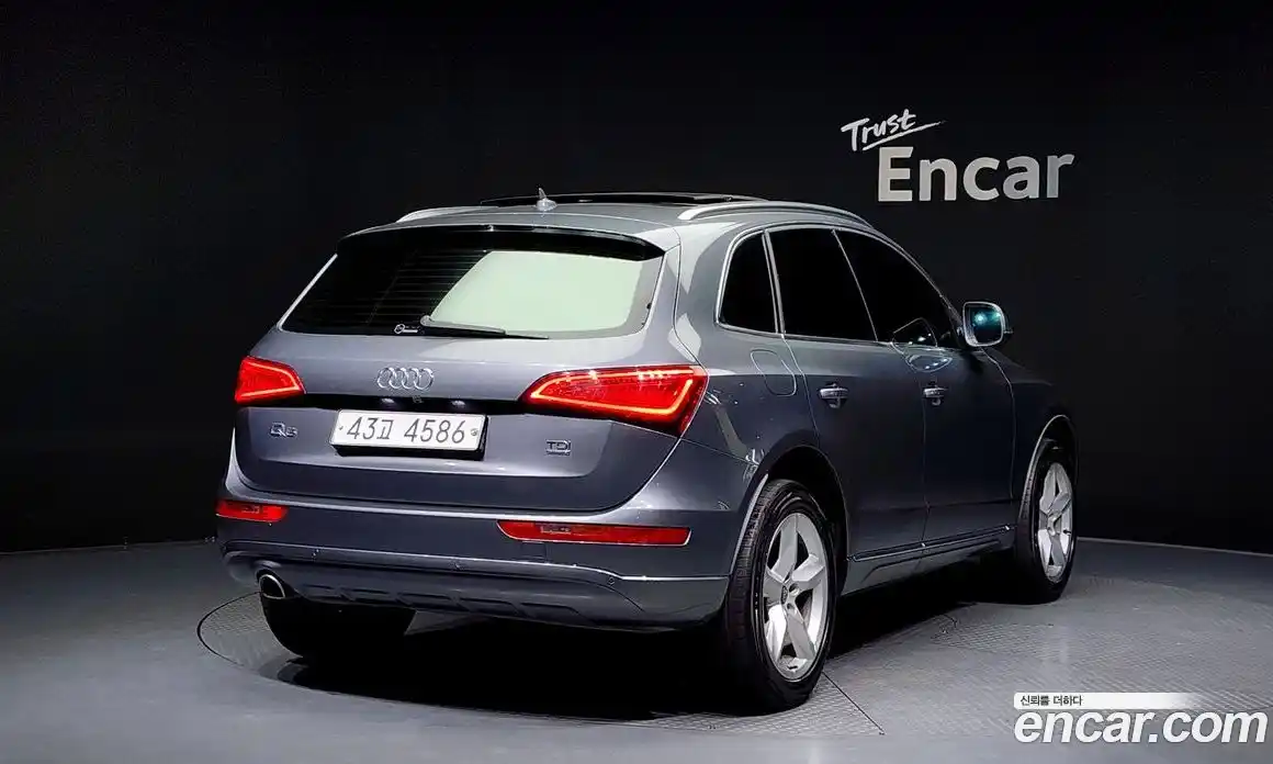 Audi Q5 2013 2.0 Автомат в Москве № 212700, фото 8