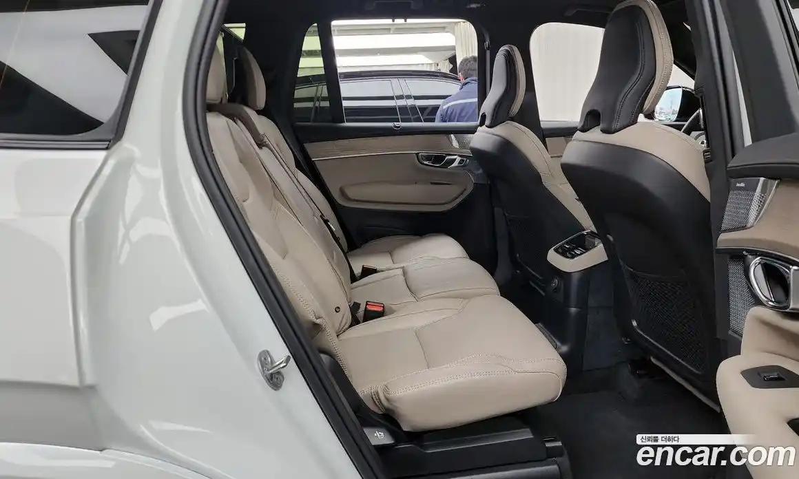 Volvo XC90 2026 2.0 Автомат в Москве № 212774, фото 15