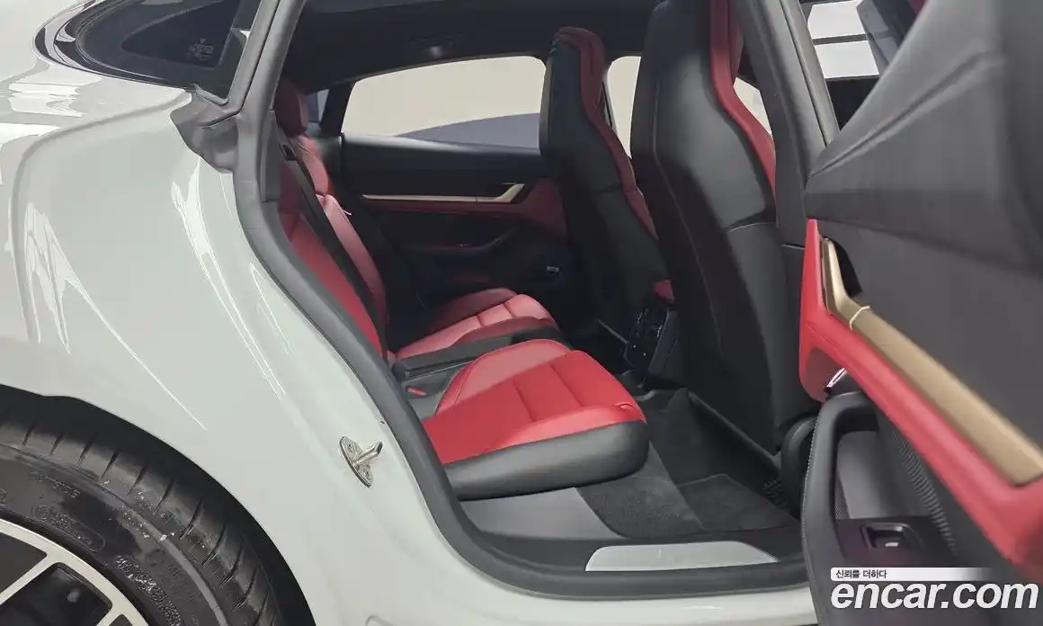 Porsche Taycan 2022 0.1 Автомат в Москве № 213065, фото 12