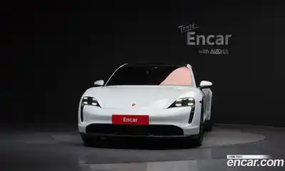 Porsche Taycan 2022 0.1 Автомат в Москве № 213065, миниатюра 3