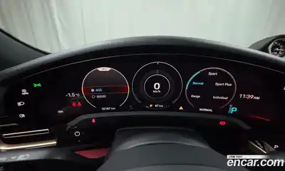 Porsche Taycan 2022 0.1 Автомат в Москве № 213065, миниатюра 8