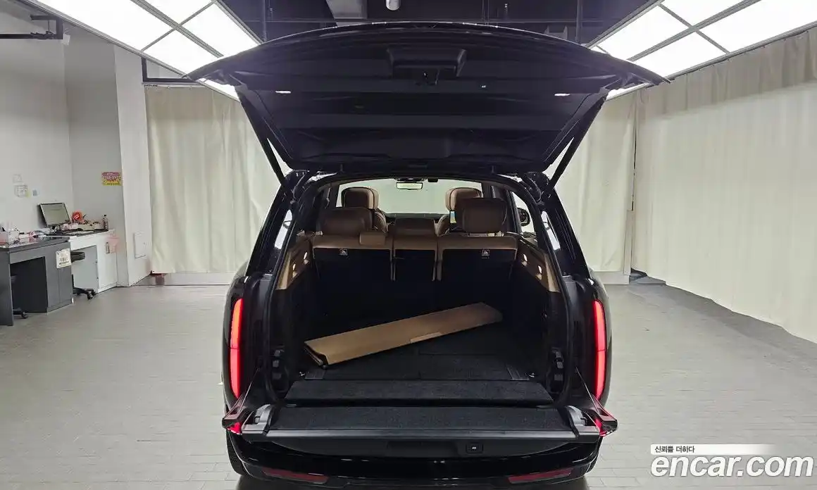 Land Rover Range-Rover 2024 4.4 Автомат в Москве № 213356, фото 14