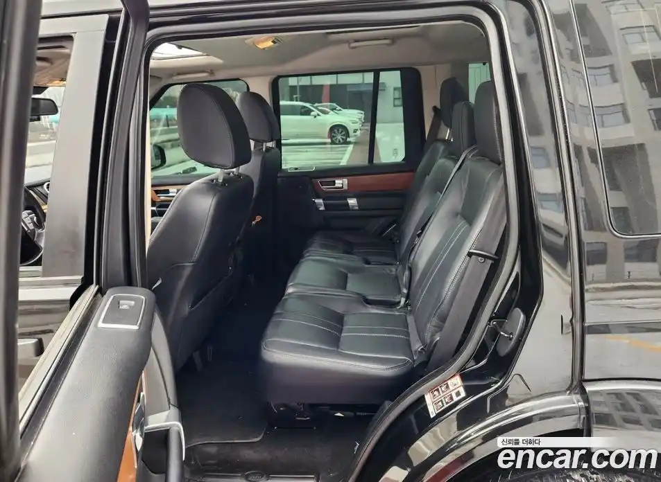 Land Rover Discovery 2015 3.0 Автомат в Москве № 213855, фото 15