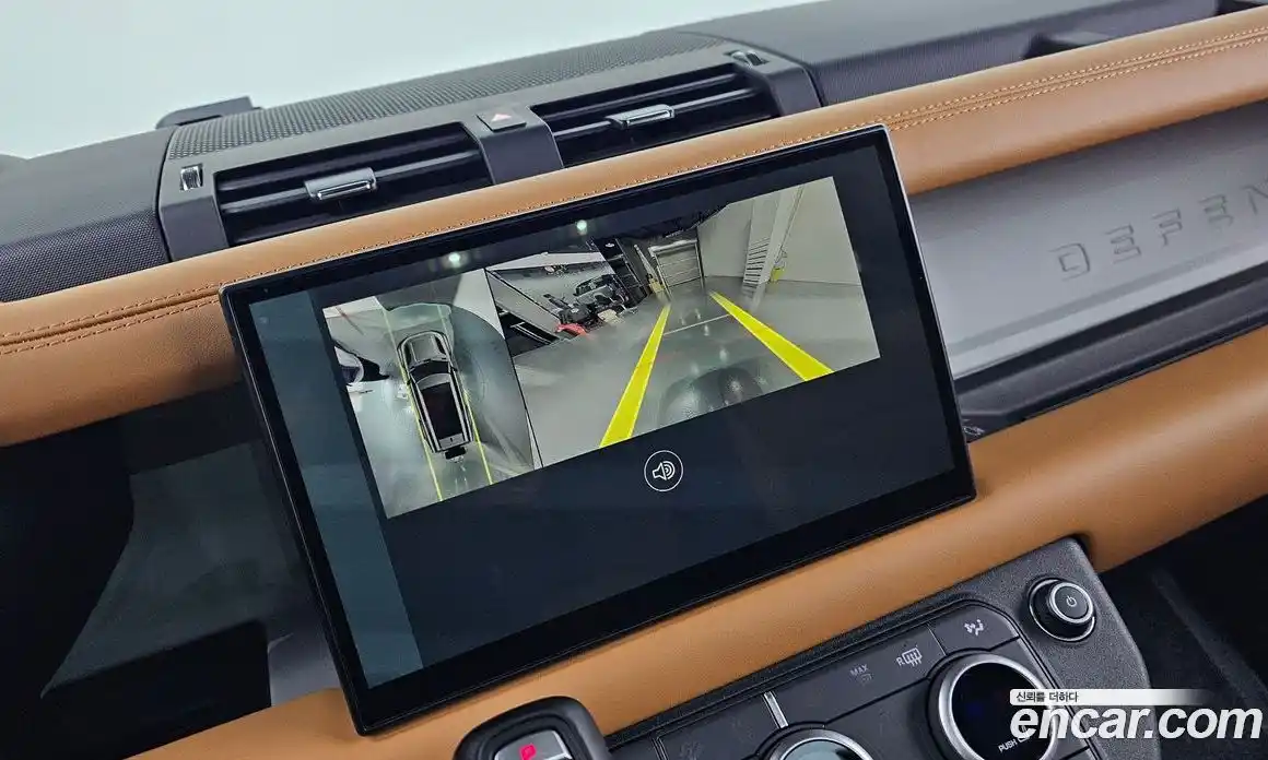 Land Rover Defender 2024 3.0 Автомат в Москве № 213903, фото 15