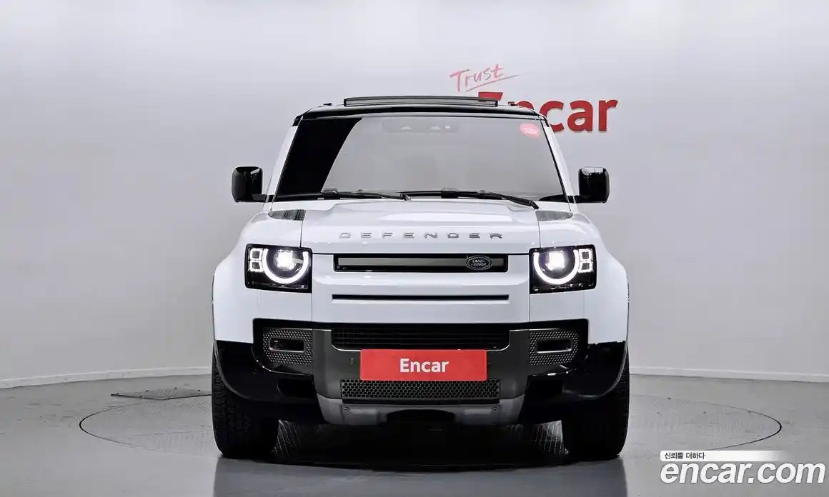 Land Rover Defender 2024 3.0 Автомат в Москве № 213903, фото 3