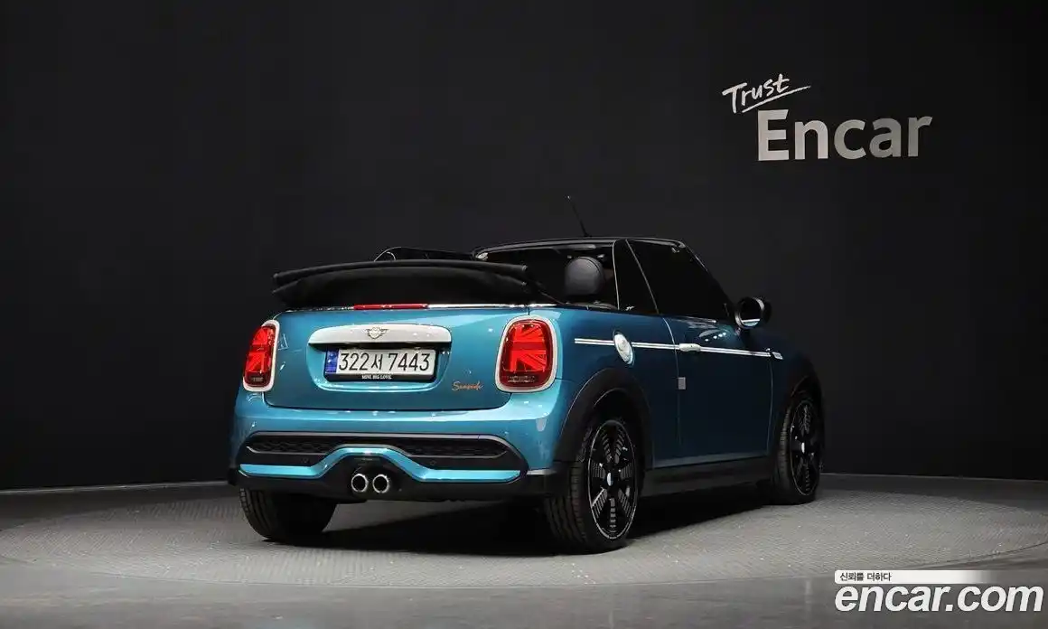 Mini Cooper Convertible 2023 2.0 Автомат в Москве № 214068, фото 17