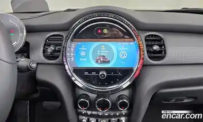 Mini Cooper Convertible 2023 2.0 Автомат в Москве № 214068, миниатюра 4