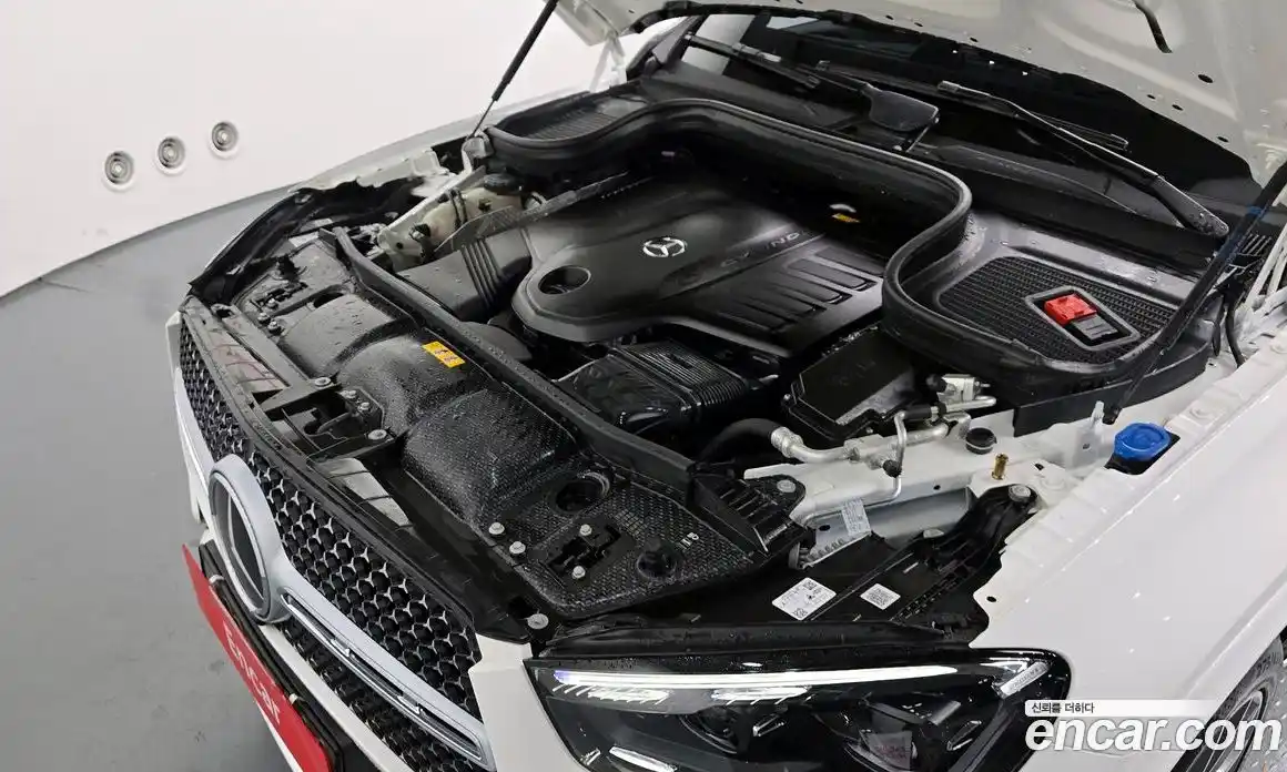 Mercedes-Benz GLE-Class 2024 3.0 Автомат в Москве № 216730, фото 19