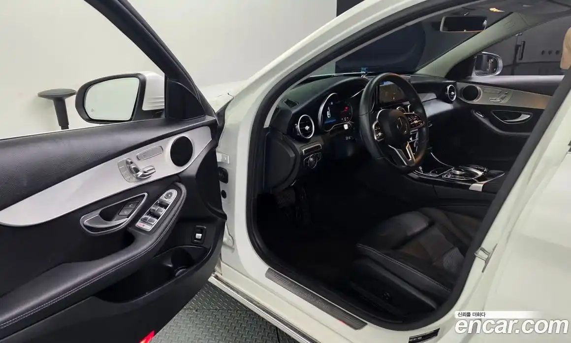 Mercedes-Benz C-Class 2020 2.0 Автомат в Москве № 222201, фото 14