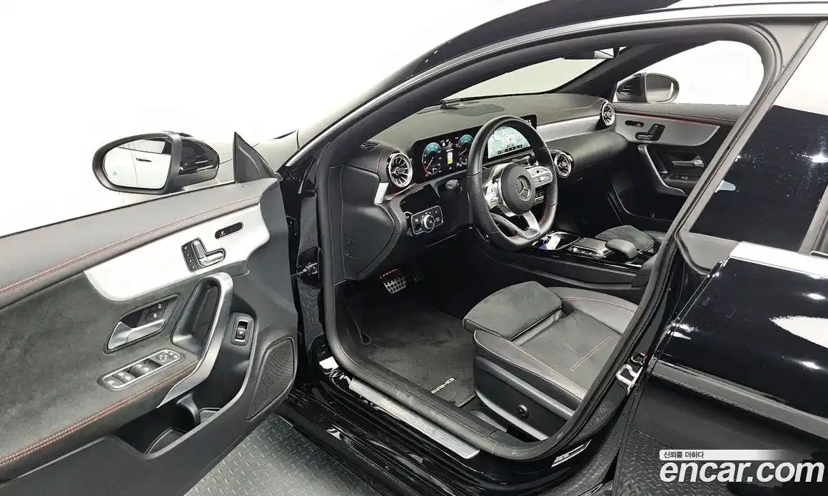 Mercedes-Benz CLA-Class 2022 2.0 Автомат в Москве № 222227, фото 11