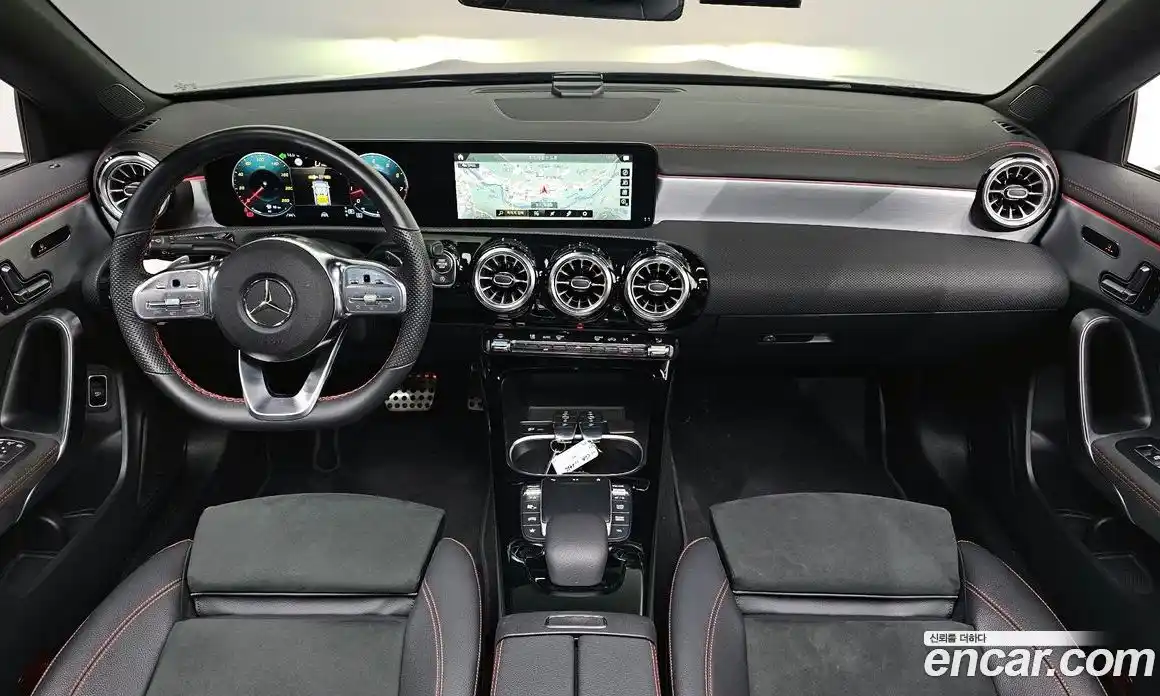 Mercedes-Benz CLA-Class 2022 2.0 Автомат в Москве № 222227, фото 7