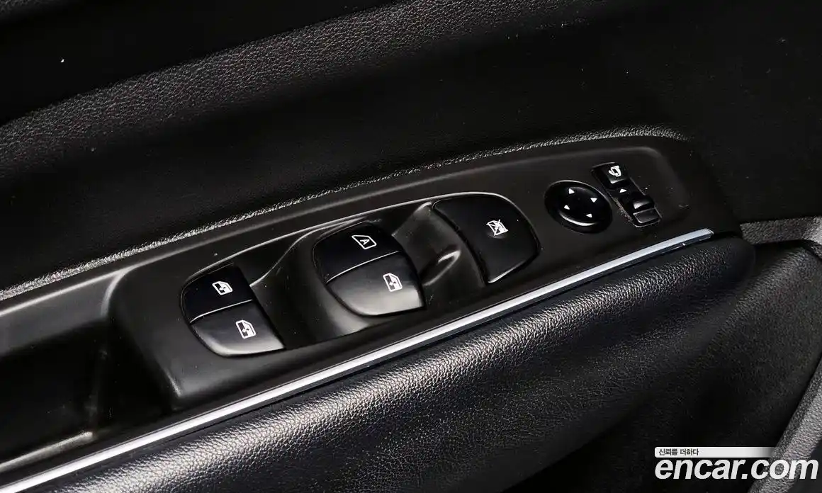 Renault QM6 2017 2.0 Автомат в Москве № 226185, фото 14