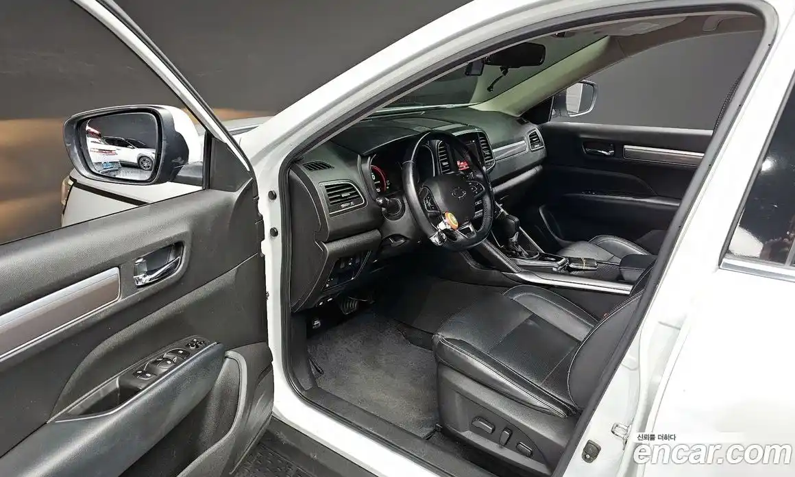 Renault QM6 2017 2.0 Автомат в Москве № 226185, фото 20