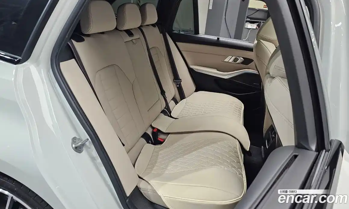 BMW 3-Series 2025 3.0 Автомат в Москве № 227659, фото 13