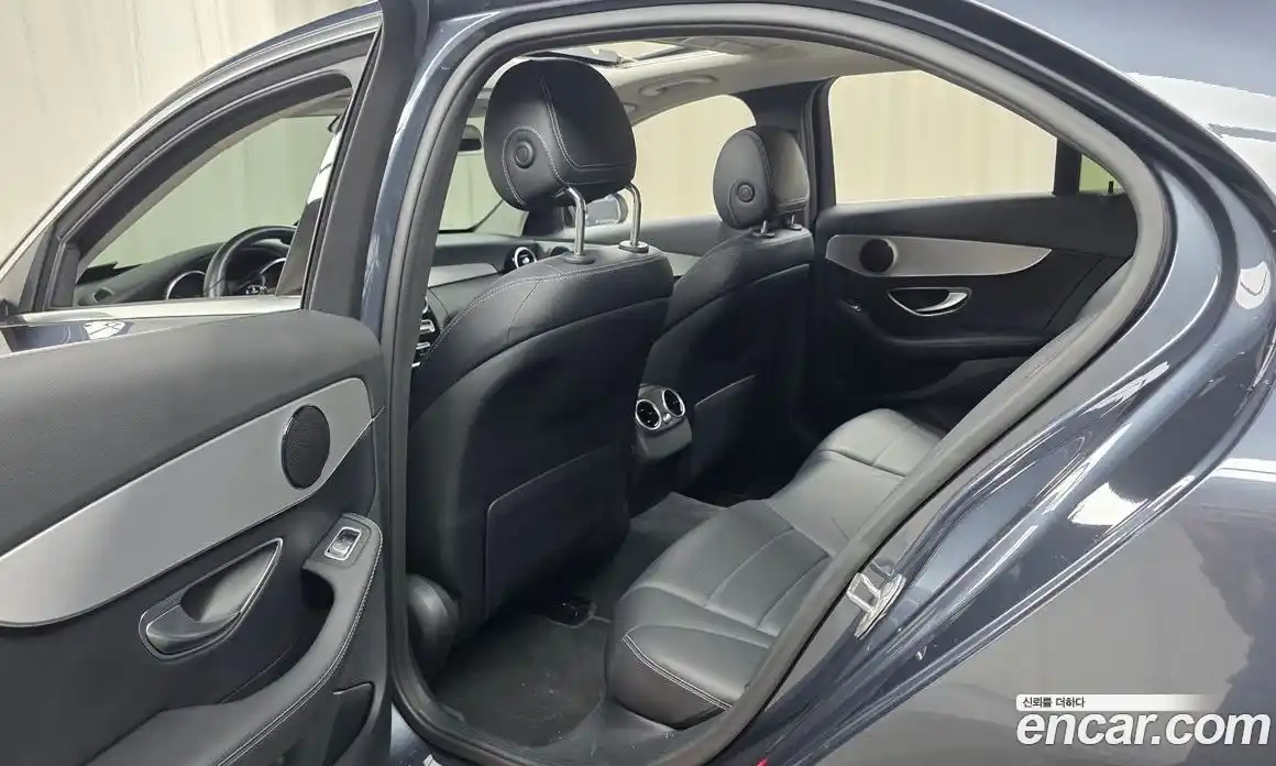 Mercedes-Benz C-Class 2016 2.0 Автомат в Москве № 229542, фото 14