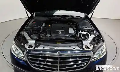 Mercedes-Benz E-Class 2020 2.0 Автомат в Москве № 229643, миниатюра 11