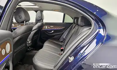 Mercedes-Benz E-Class 2020 2.0 Автомат в Москве № 229643, миниатюра 12