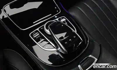 Mercedes-Benz E-Class 2020 2.0 Автомат в Москве № 229643, миниатюра 2