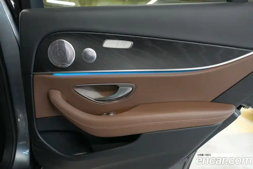 Mercedes-Benz E-Class 2020 2.0 Автомат в Москве № 229647, фото 16