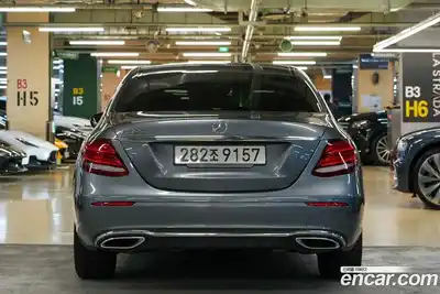 Mercedes-Benz E-Class 2020 2.0 Автомат в Москве № 229647, миниатюра 4