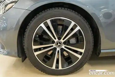 Mercedes-Benz E-Class 2020 2.0 Автомат в Москве № 229647, миниатюра 6