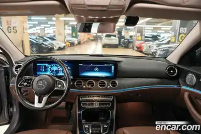Mercedes-Benz E-Class 2020 2.0 Автомат в Москве № 229647, миниатюра 7