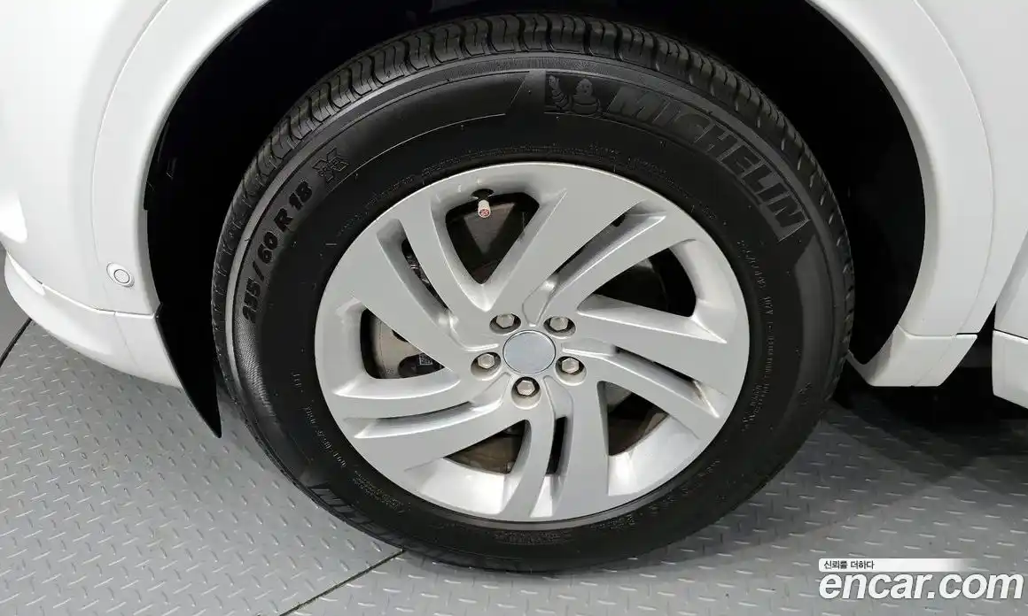 Land Rover Discovery Sport 2025 2.0 Автомат в Москве № 231136, фото 5