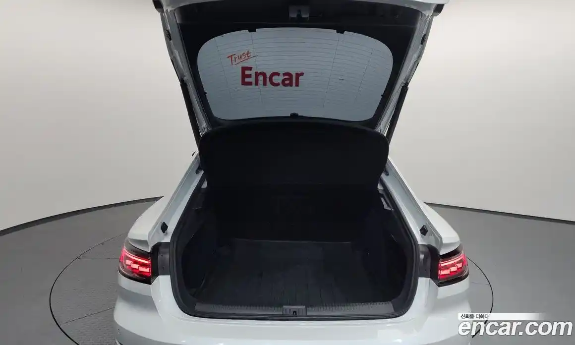 Volkswagen Arteon 2022 2.0 Автомат в Москве № 232066, фото 8