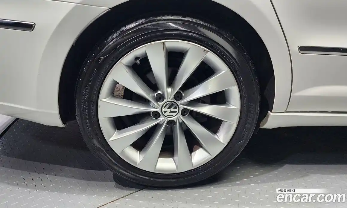 Volkswagen CC 2015 2.0 Автомат в Москве № 232259, фото 13