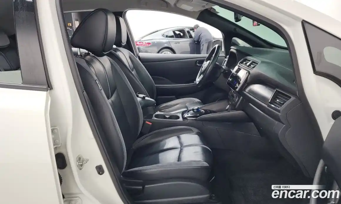 Nissan Leaf 2019 0.1 Автомат в Москве № 238243, фото 13