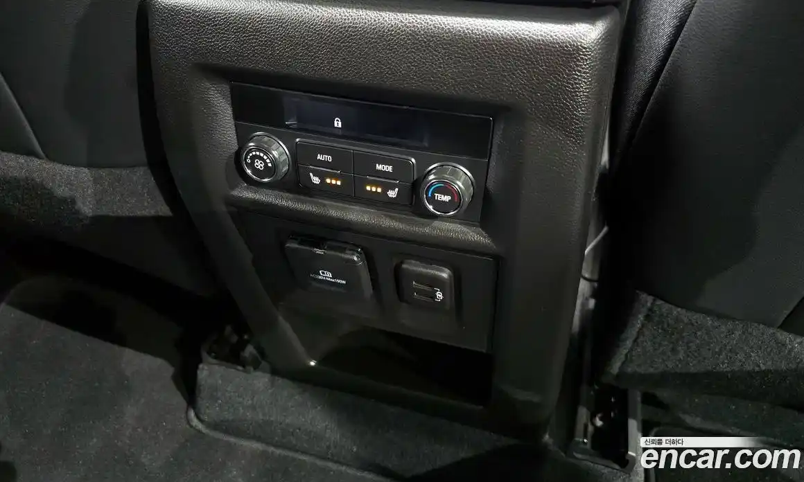 Chevrolet Traverse 2023 3.6 Автомат в Москве № 238679, фото 7