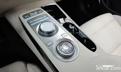 Genesis GV70 2023 2.5 Автомат в Москве № 24291, миниатюра 3