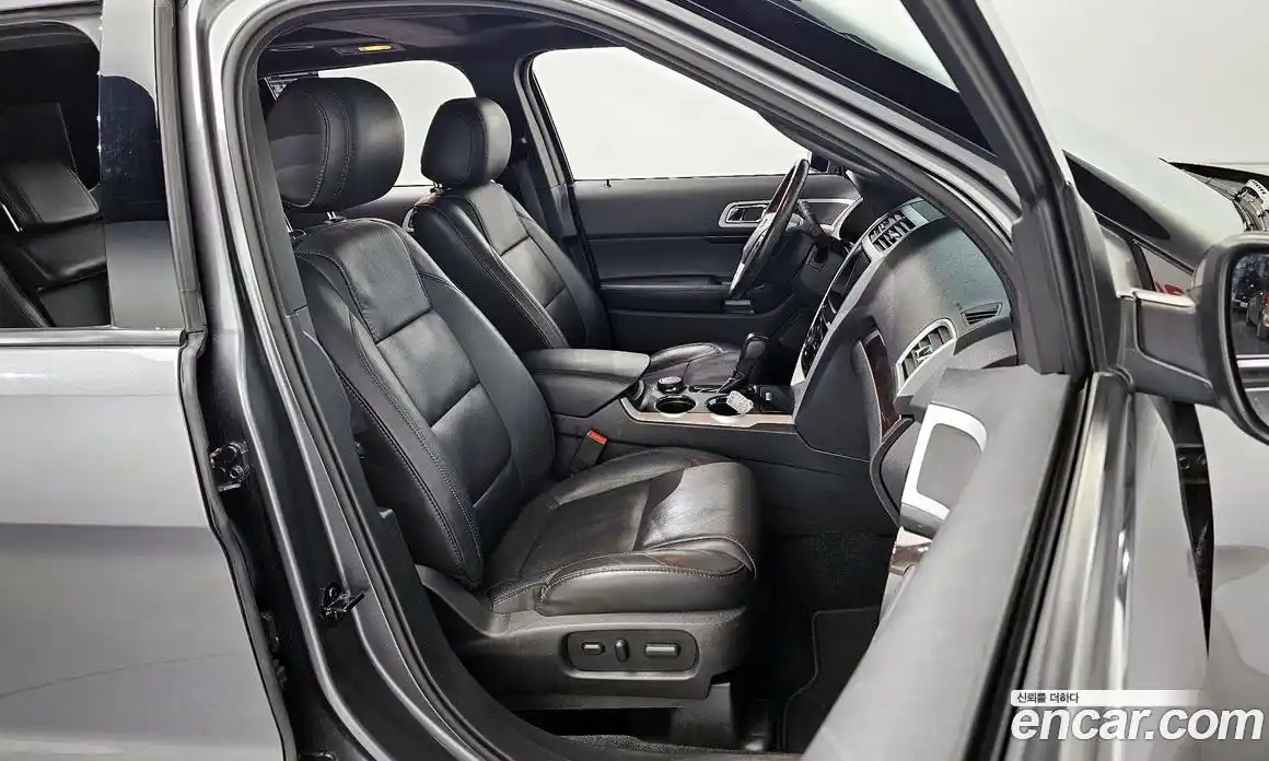 Ford Explorer 2014 3.5 Автомат в Москве № 245657, фото 3