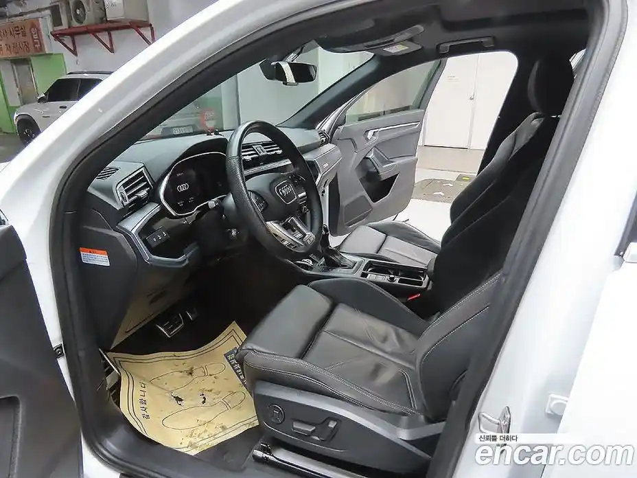 Audi Q3 2020 2.0 Автомат в Москве № 247969, фото 11